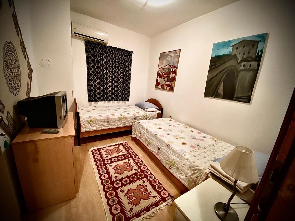 Hostel Backpackers Mostar Esterno foto