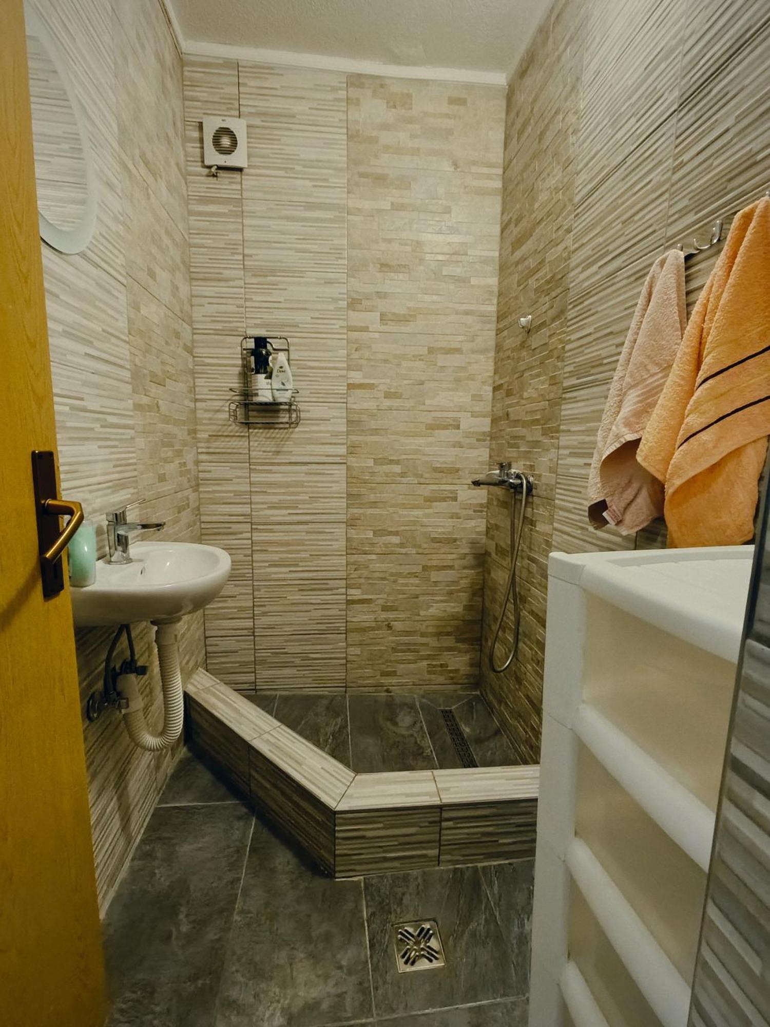 Hostel Backpackers Mostar Esterno foto