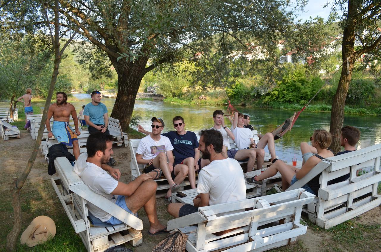 Hostel Backpackers Mostar Esterno foto
